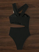 Maiô Flor no Peito e Lateral Aberta