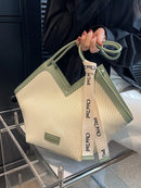 Bolsa Tote Feminina Estilo Palha com Detalhes